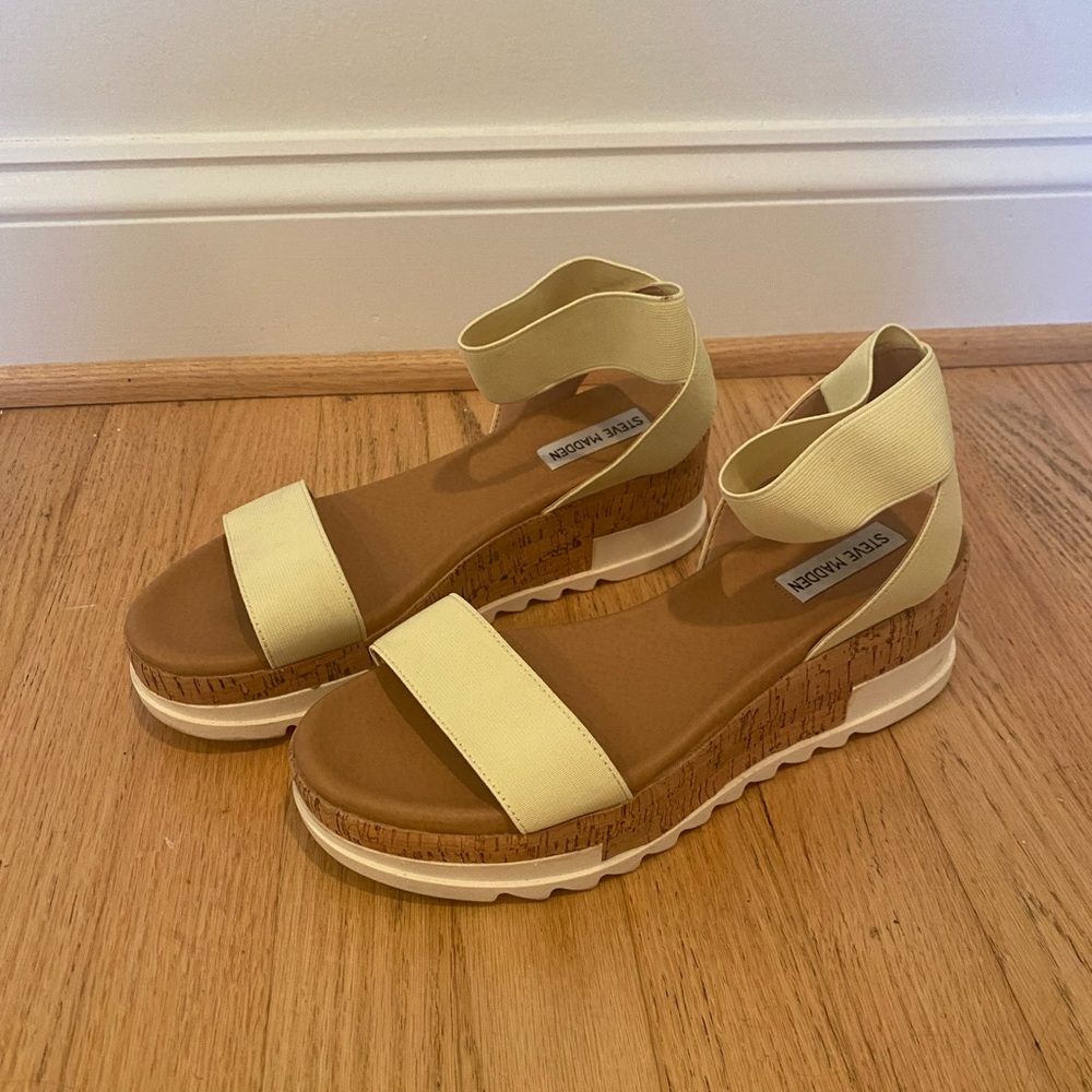 Steve Madden espadrilles